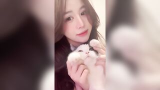 mộc mộc tiktok hơn 200k folow lộc clip call sex cực nứng - phần 4