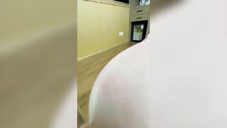 Bắt con bạn làm nô lệ tình dục bò khắp trường