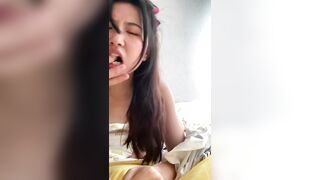 TÔI ĐỊT TỪ PHÍA SAU CÔ ẤY
