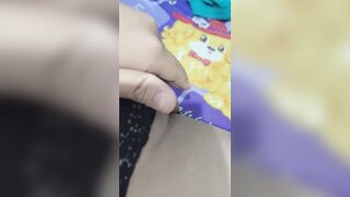 Em trai femboy ban đêm nứng bật đèn lên thủ dâm (phần1)