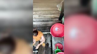 quay lén em ktv quán chòi đi đái thay BVS