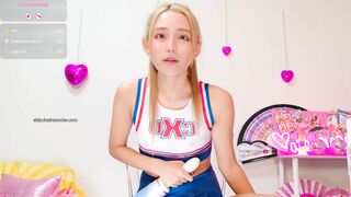 StripChat cam live -LOCOMOCO- ngày 04/03/2026