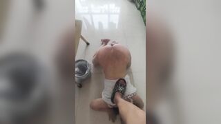 Các pháp sư trung hoa huấn luyện vợ, ngoan như chó