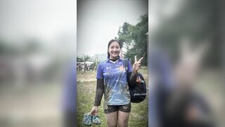 Lột đồ gái xinh