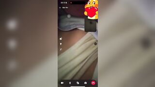 Bạn học lộ video call