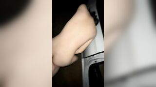 Vợ đi taxi bị anh tài xế bắt bú cu giữa đường còn doggy