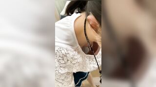 Quay lén núm em kính cận