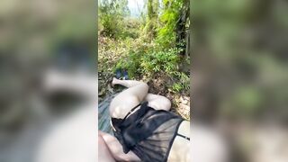 Rủ em người yêu dâm đãng lên núi không người đit nhau