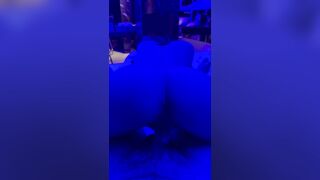 ông chú già và đứa cháu dâm đãng
