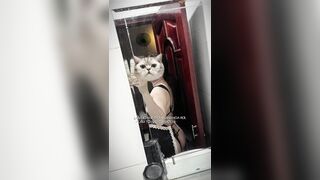 mua điện thoại cũ còn sót clip của chủ cũ