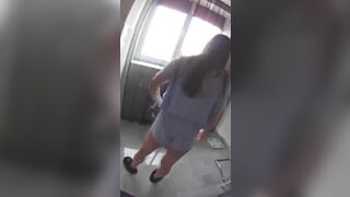 Ngoại tình với vợ của bạn