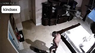 Đi làm vợ ở nhà cho người làm vườn vào phòng đụ