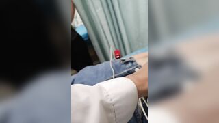 Bác sĩ đặt cam quay lén vú bênh nhân p1