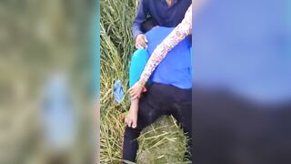 3 thằng đè chịt 1 em ở hành tinh ấn độ