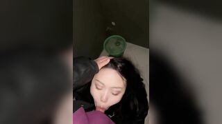Đag đi chơi mà ngy lên cơn phải vào nvs ngay