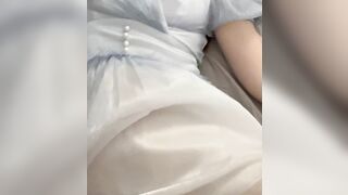 nàng thơ bị chuốc say rồi đưa vào nhà nghỉ địt không bao