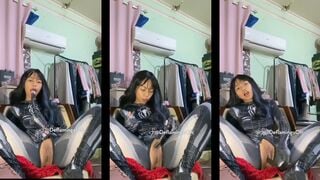 Á À ... SIÊU NHÂN NHỆN MÀ CŨNG THỦ DÂM NHÉ