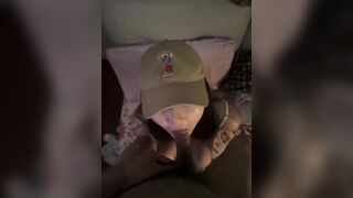 di chơi nhưng em lên cơn nứng đòi vào địt rồi đi chơi tiếp