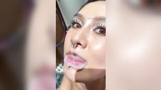 Bú cu bắn ngập mồm e ghệ Tây chiến xỏ khuyên đầy mặt
