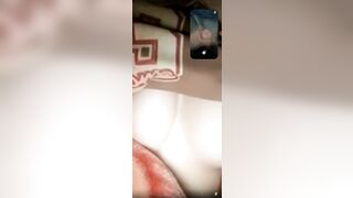 Call với em gái mưa sau giao thừa