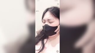 Chipiu e hàng idol live hàng ngon dâm cứ mỗi lần đeo khẩu trang là show bím xem p1