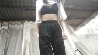 Full clip của e rau non miền núi mới gạ đc cực xinh dâm móc lồn mọi nơi cho a xem p2