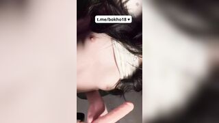 Bé loli cái gì cũng nhỏ nên cũng phải mua cái con cu giả nhỏ bú luôn