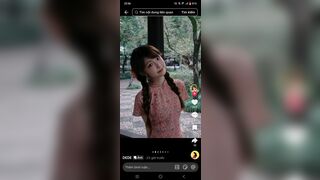 Video AI gái trung