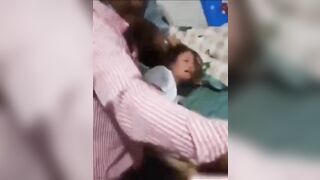 Bắt ghen tại trận tiểu tam là hàng xóm giựt ck ngkhac,ch kịp cởi quần đã bị bắt