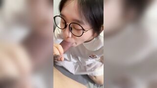 Dạy gái xinh ăn chuối cực sướng