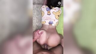 bé lớp 11 dâm quá em biết cong người lúc địt nữa