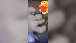 Gái call lol cho người yêu xem