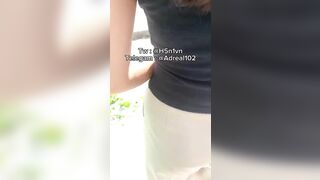 Thanh niên có sở thích bắn lén lên gái public
