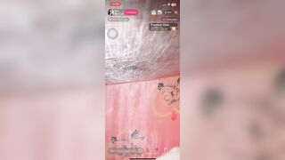 Idol tik tok trả kèo show móc bướm Hồng múp