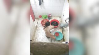 Quay lén con em họ đi tắm Vú Lồn cực gây nứng