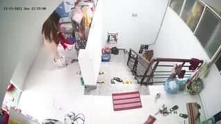 hackcam con bé thay đồ đi chơi mà nó không mặc giáp mới vl