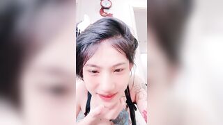 Idol Huỳnh Bảo Trân lồn hồng với cặp ngực khủng livetream show hàng sau khi lộ link 1