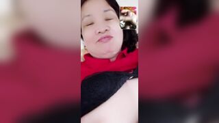 Chị máy bay khát tình call sex vắt sữa