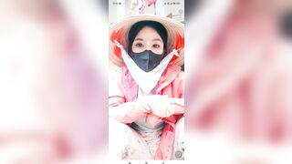 Em gái live thủ dâm bắn nước cực nứng p2