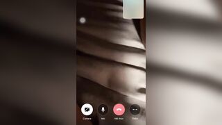 vừa địt vừa call video với đứa bạn thân - phần 1