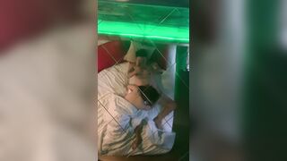 nhân trần bé lớp 12 em còn ngại cứ lấy tay che mặt