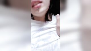 Đụ em sỏ khuyên môi cực xinh