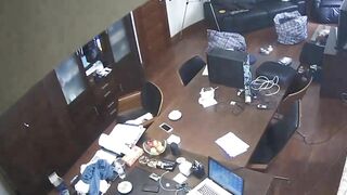 Clip Sex Sếp quyến rũ em nhân viên trong giờ làm việc