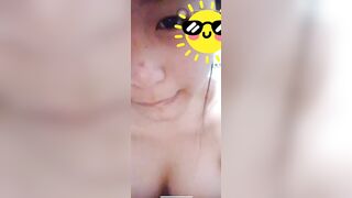 em gái tắm vú to tròn