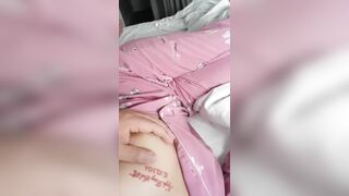 bé sinh viên xinh xắn em xăm cả tên lên vú - phần 1
