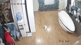 Hack cam phát hiện a trai cùng e dâu lén lút hôn nhau vụng trộm trong phòng p2