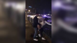 Đụ trên đường phố kệ người lạ đi qua lại