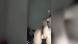 em gái uông bí nứng lồn quay video show hàng cực ngon