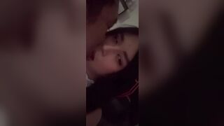 hôn hít cực nứng với bé sinh viên xinh xắn