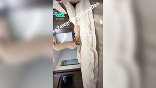 Clip sex Tàu khựa qua Việt Nam chơi gái còn livestream trên SWAG live - Phần 14 (Tay